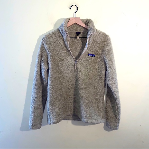 Patagonia Tops - PATAGONIA women’s tan quarter zip teddy pullover M